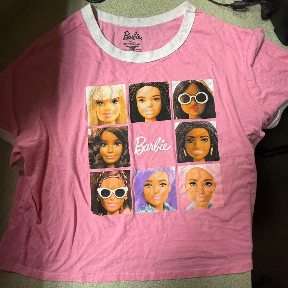 Barbie pink graphic tee with